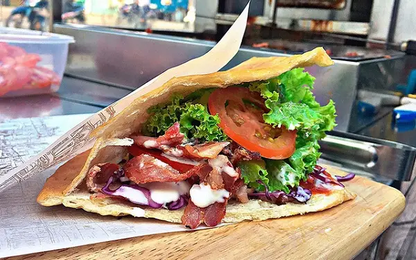 Hình ảnh combo 1 bánh mì 1 bánh cuộn hilap