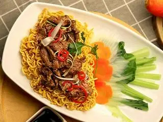 Hình ảnh Mì xào bò