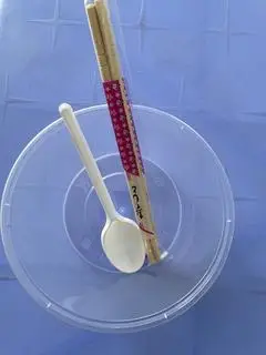 Hình ảnh Tô , muỗng , đũa