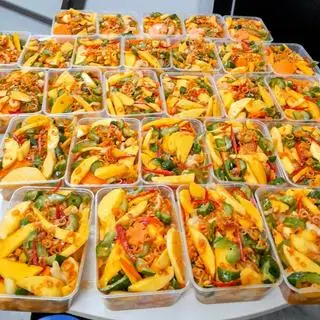 Hình ảnh Chân gà sốt Thái