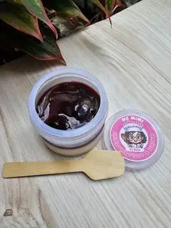 Hình ảnh Sữa chua úp ngược mứt việt quất