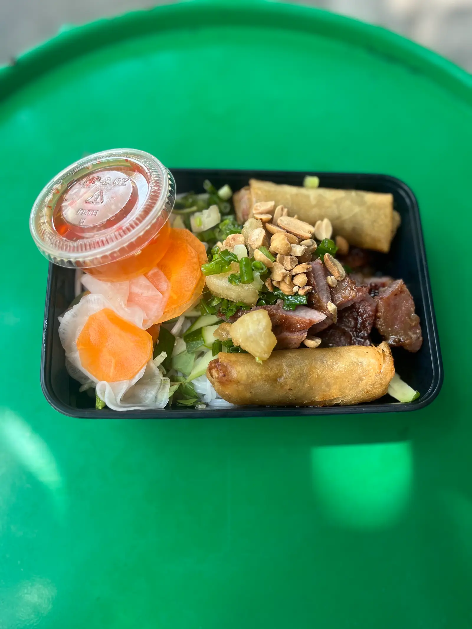 Hình ảnh Bún Thịt Nướng Chả Giò 