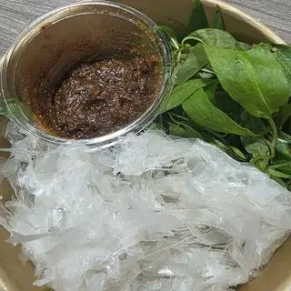 Hình ảnh 1 bánh tráng bơ +1 bánh tráng chấm