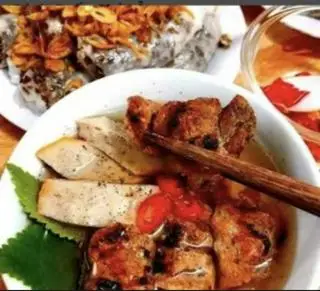 Hình ảnh Bánh cuốn chả nướng