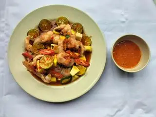 Hình ảnh chân gà rút xương sốt thái