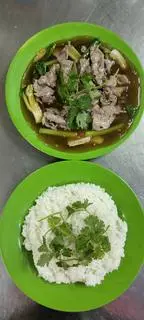 Hình ảnh Cơm trắng bò xào cải