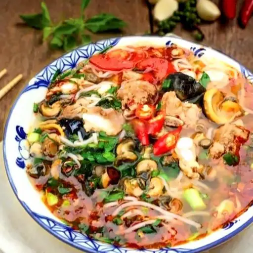 Hình ảnh Bún ốc - sườn sụn - đậu rán