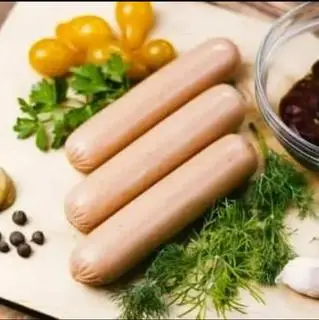 Hình ảnh xuc xich 10 cái ( chưa rán)