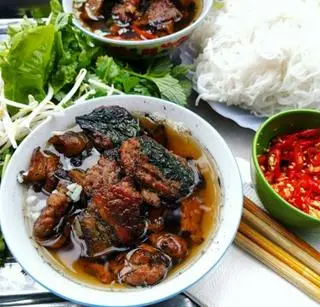 Hình ảnh Bún chả đặc biệt ( thêm chả xương sông)