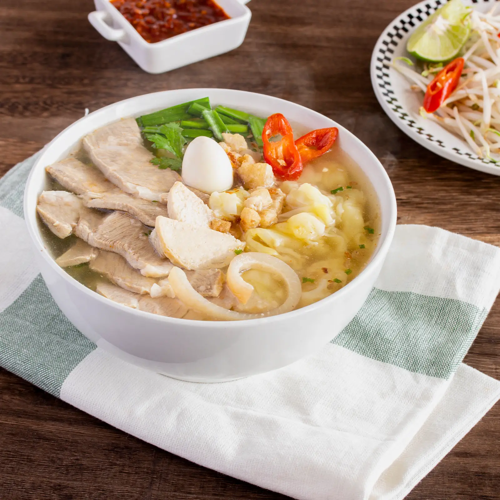 Hình ảnh Hoành thánh thịt
