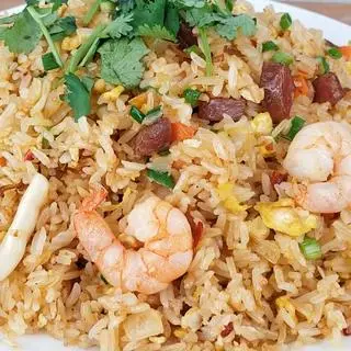 Hình ảnh Cơm chiên dương châu hải sản
