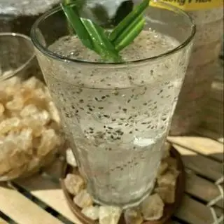 Hình ảnh Mủ trôm hạt chia - Ly 700ml 