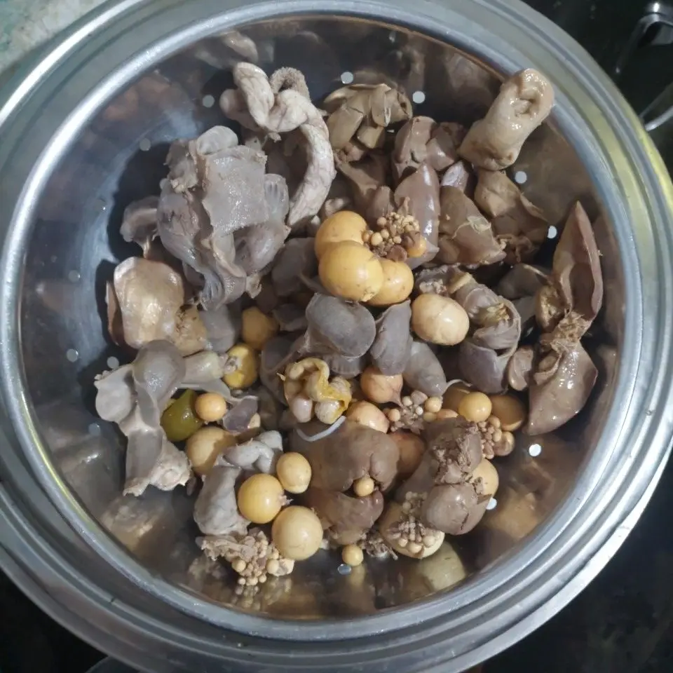 Hình ảnh BÚN LÒNG MỀ TRÀNG TRỨNG(Măng cay)