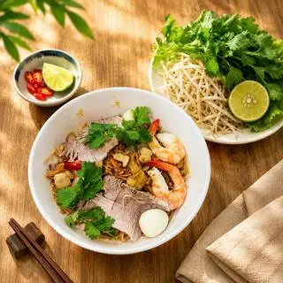 Hình ảnh Hủ tiếu trộn tôm thịt