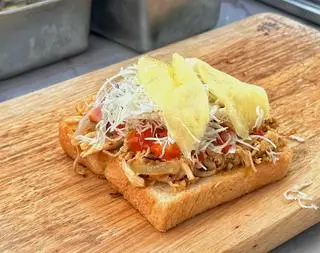 Hình ảnh Gà quá trời - cay