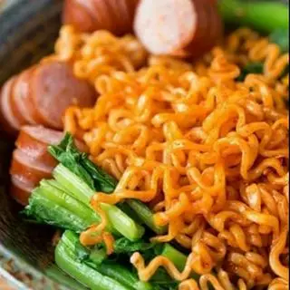 Hình ảnh Mỳ Xào Xúc Xích