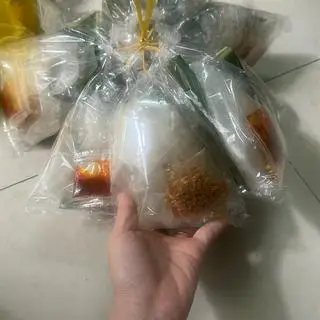 Hình ảnh combo 3 bịch bánh tráng dẻo muối tép hành tỏi phi