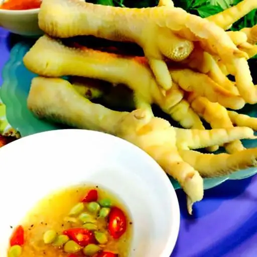 Hình ảnh 1 chân gà luộc