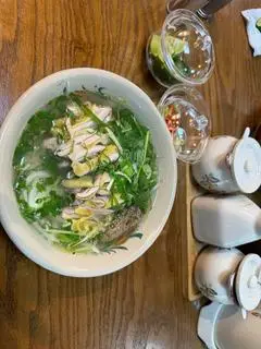 Hình ảnh Phở gà lườn