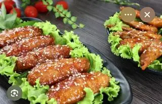 Hình ảnh Cơm cánh gà chiên sốt tắc