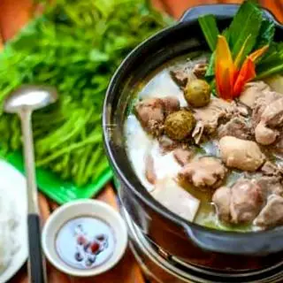 Hình ảnh Vịt om sấu nồi to