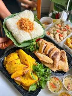 Hình ảnh 1 Nửa Gà Ủ Muối+ Xôi Nếp Nương 400g