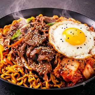 Hình ảnh Mì Bò Bulgogi + Trứng ốp la