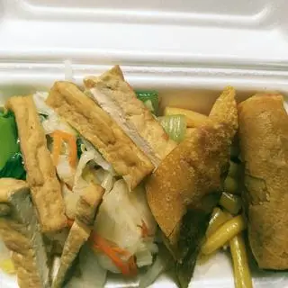 Hình ảnh nui xào chay 