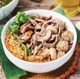 Hình ảnh Mỳ chua cay mọc