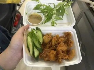 Hình ảnh Da gà chiên giòn mắm tỏi