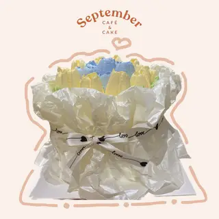 Hình ảnh Bánh Kem Mini Vườn Hoa Tulip Mix (Random màu)