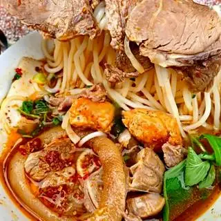 Hình ảnh Bún tái chả cua 