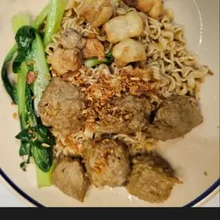 Hình ảnh Mì trộn bò viên