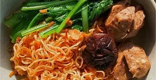 Hình ảnh mì trộn bo viên 