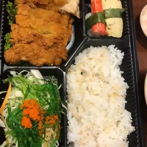 Hình ảnh Bento Gà Tẩm Bột Chiên Xù
