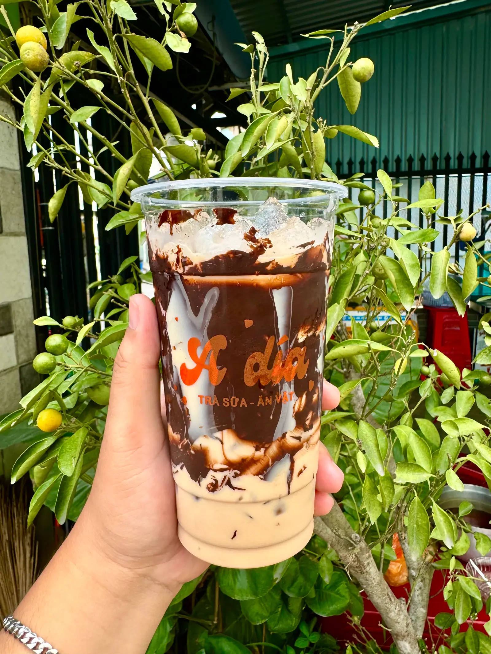 Hình ảnh Trà Sữa Socola Đen Giòn