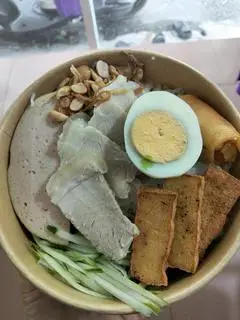 Hình ảnh Bún nước tương thịt luộc