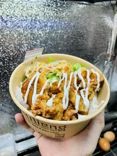 Hình ảnh Cơm Gà Giòn - フライチキンライス