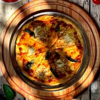 Hình ảnh 4 cheese pizza