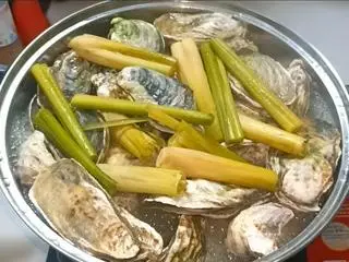Hình ảnh Hàu Hấp Sả - 6 con