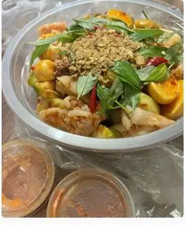 Hình ảnh chân gà lắc cóc xoài size khổng lồ ăn mê ly