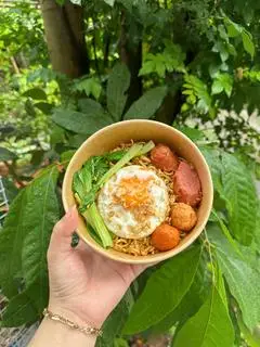 Hình ảnh mì trộn trứng