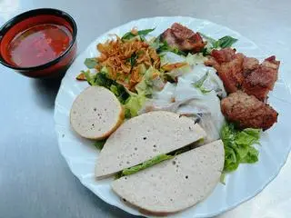 Hình ảnh Bánh Ướt Chả Lụa Thịt Nướng (Nhỏ)