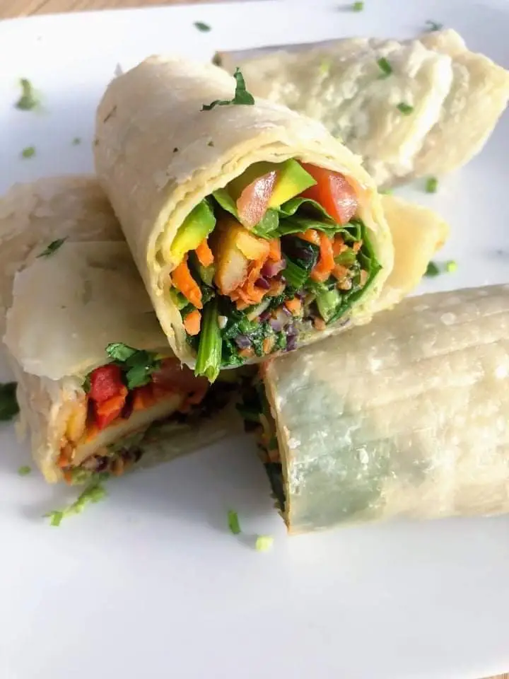 Hình ảnh F3. Veggies roti rolls.