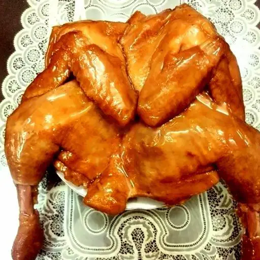 Hình ảnh Gà hun khói ăn nóng nguyên con