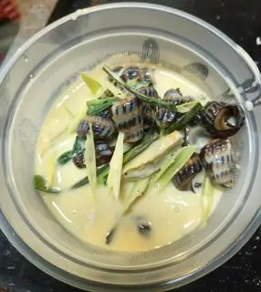 Hình ảnh Ốc len xào dừa