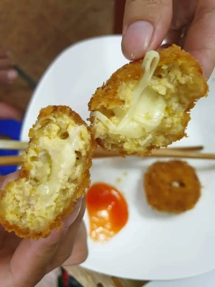 Hình ảnh Bánh Gà Phomai (5 cái)