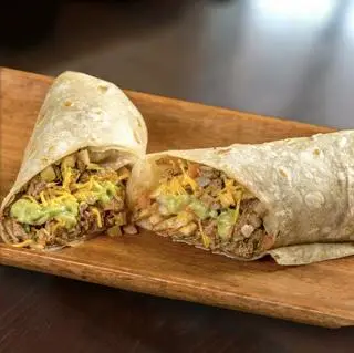 Hình ảnh tacos bò bằm xúp xích trứng 