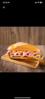 Hình ảnh Bánh Mì Sài Gòn Bò Khô