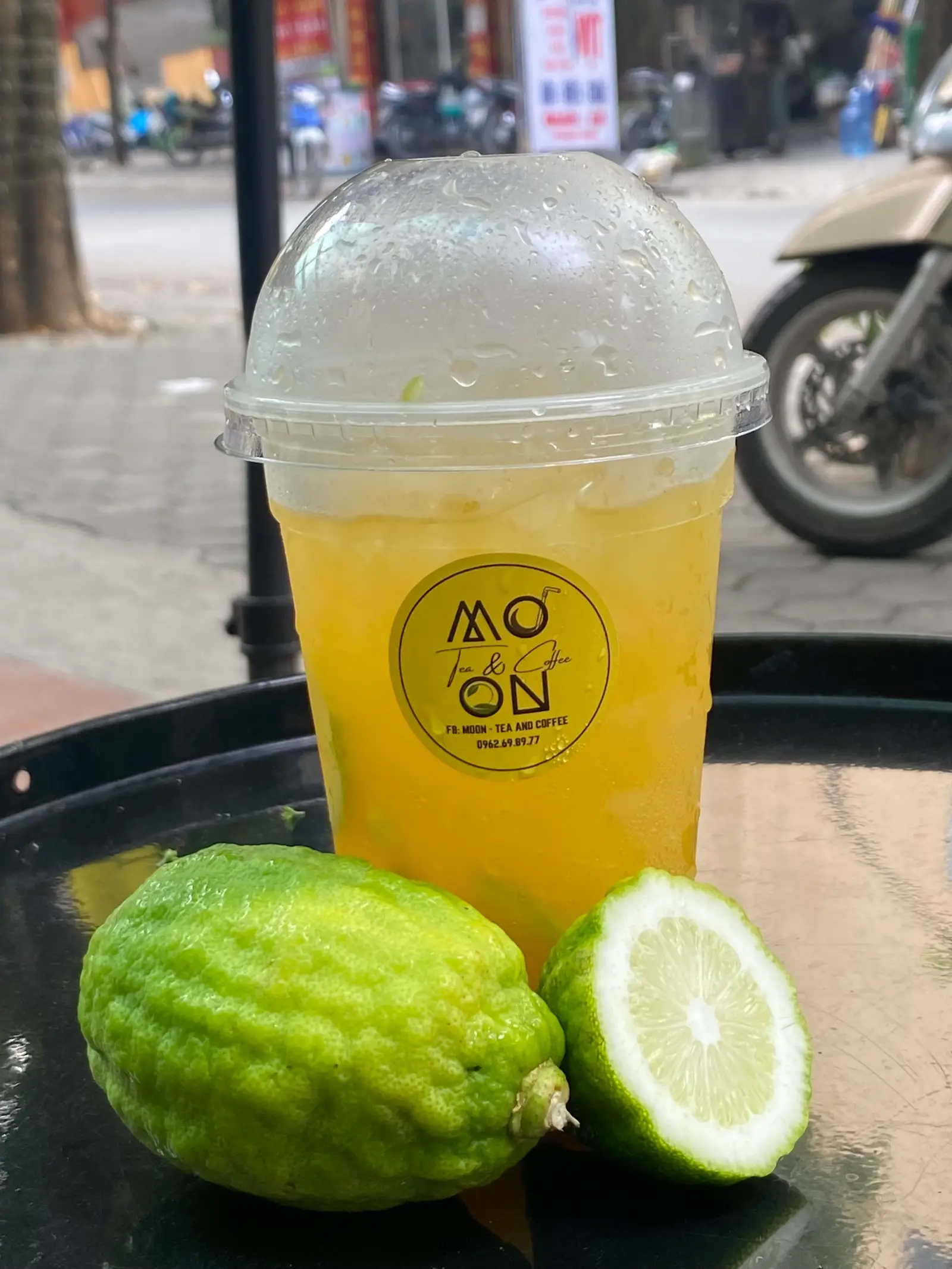 Hình ảnh Trà chanh vàng giã tay
